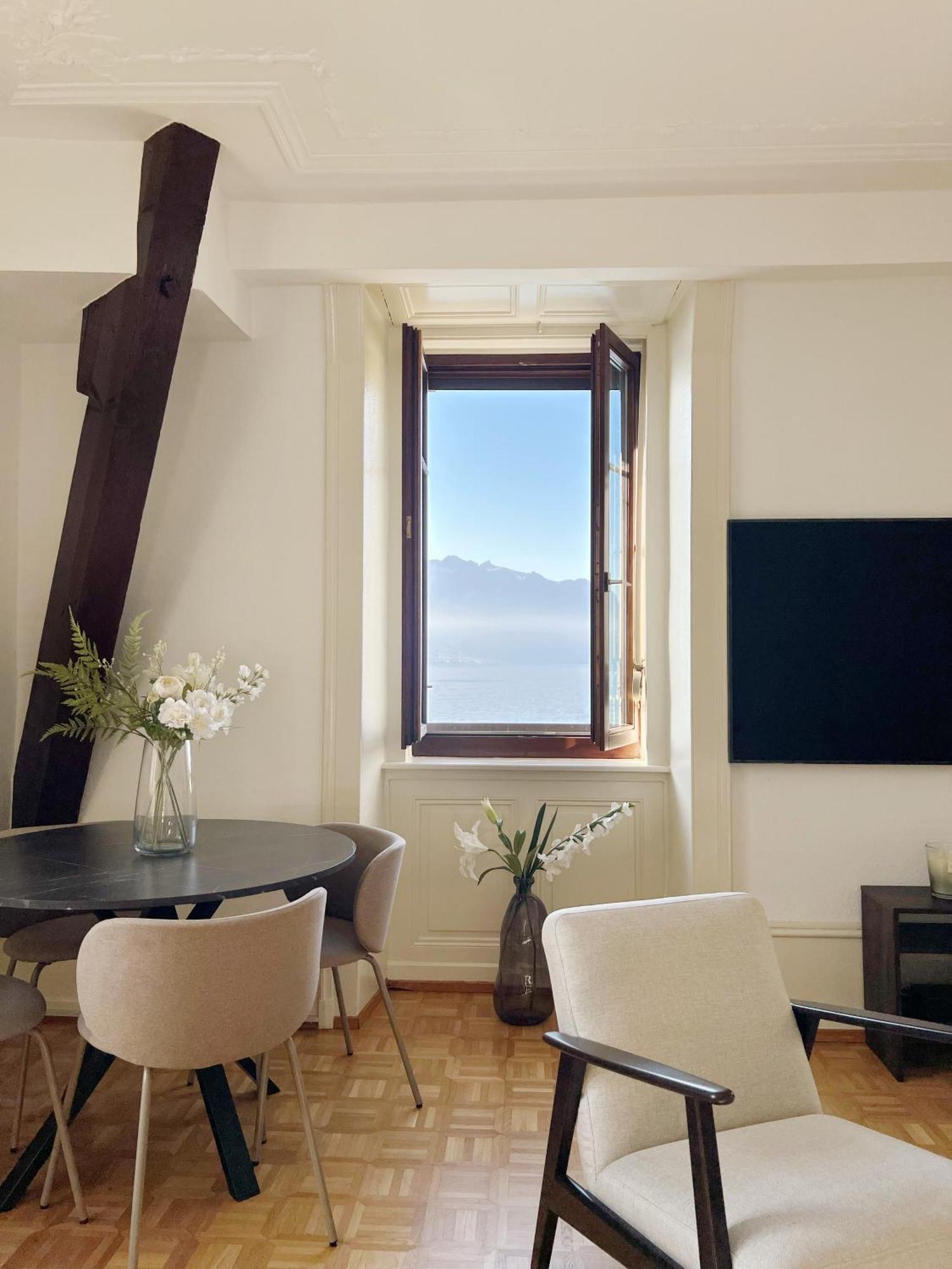 Montreux Riviera Suite Waterfront 3 Bedrooms Private Parking エクステリア 写真