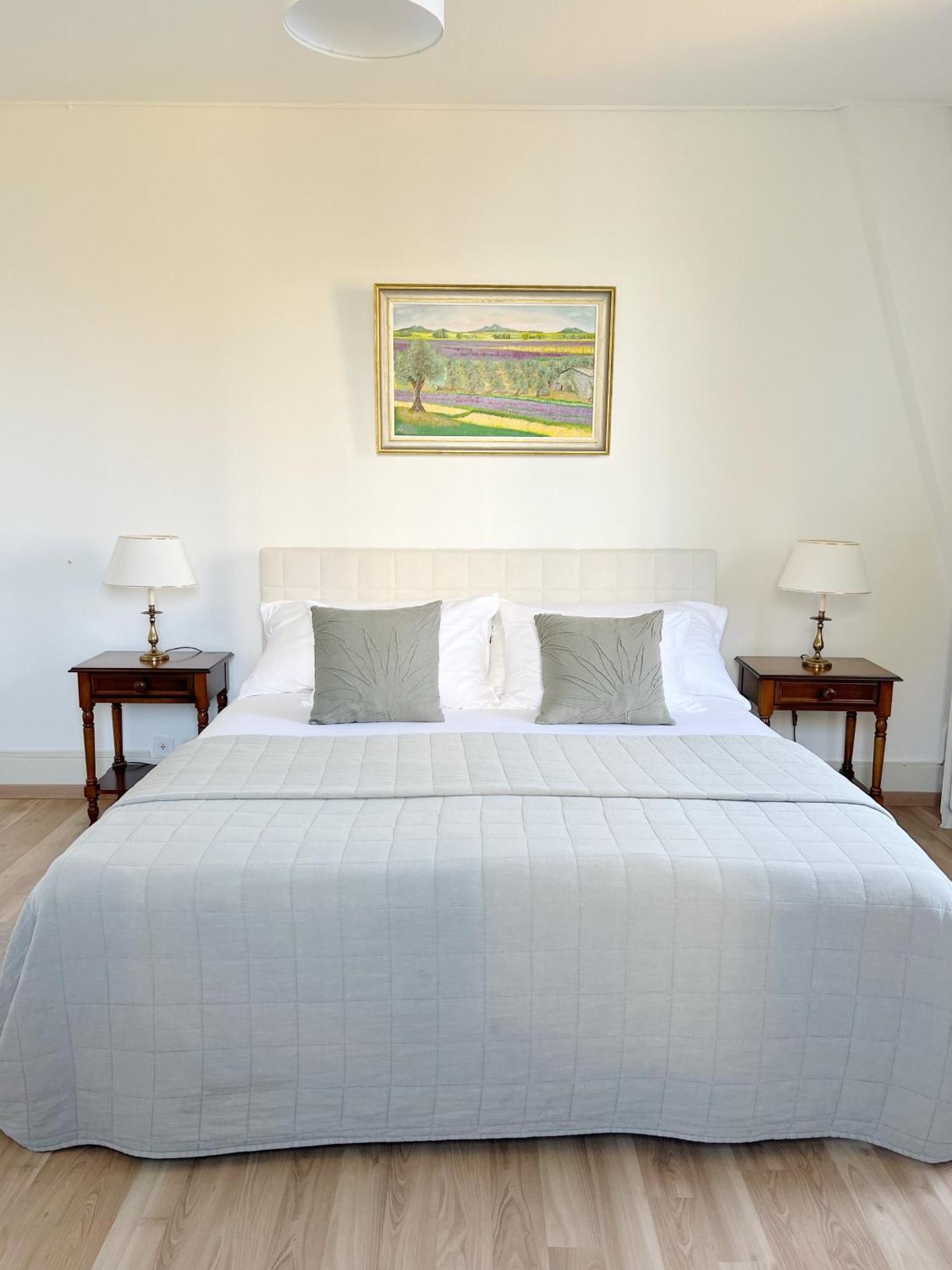 Montreux Riviera Suite Waterfront 3 Bedrooms Private Parking エクステリア 写真